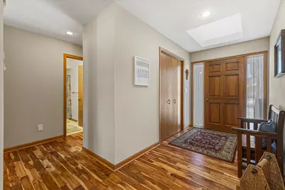 W179N9773  Riversbend Cir, Germantown, WI 53022 - Photo 5