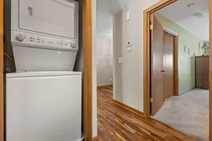 W179N9773 Riversbend Circle, Germantown, WI 53022 - Photo 19