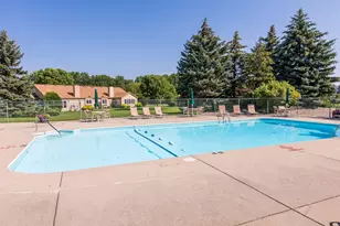 W179N9773 Riversbend Circle, Germantown, WI 53022 - Photo 35