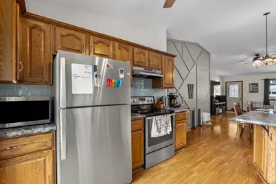 1155 W Madison Ave, Cleveland, WI 53015 - Photo 9