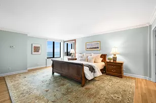 929 N Astor St, Milwaukee, WI 53202 - Photo 25