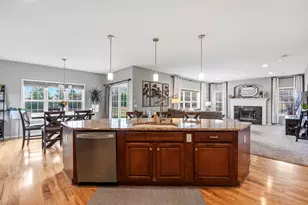 N72W7763 Harvest Ln, Cedarburg, WI 53012 - Photo 11