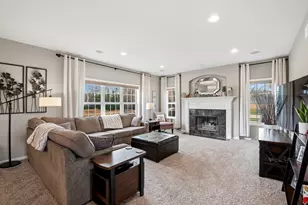 N72W7763 Harvest Ln, Cedarburg, WI 53012 - Photo 17