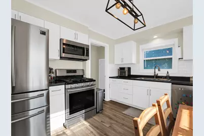 3211  Lakeview Cir, Racine, WI 53402 - Photo 17