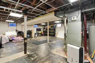 3211 Lakeview Cir, Racine, WI 53402 - Photo 19