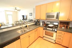 1915 N Water St, Milwaukee, WI 53202 - Photo 9