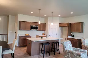 301 Deer Meadow Dr, Fredonia, WI 53021 - Photo 3