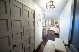 1660 N Prospect Ave, Milwaukee, WI 53202 - Photo 11