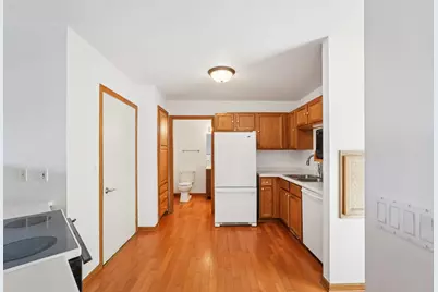 1078  4th St, Fond du Lac, WI 54935 - Photo 5