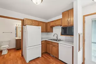 1078 4th St, Fond du Lac, WI 54935 - Photo 9