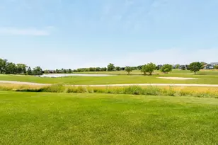 739 Eagleton Dr, Geneva, WI 53147 - Photo 3