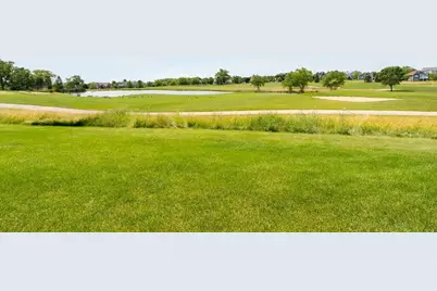 737  Eagleton Dr, Geneva, WI 53147 - Photo 3