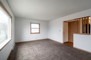 2137 S 71st St, West Allis, WI 53219 - Photo 9