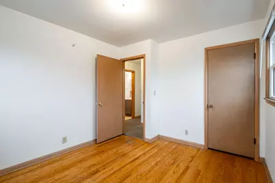 2137 S 71st St #2139, West Allis, WI 53219 - Photo 11