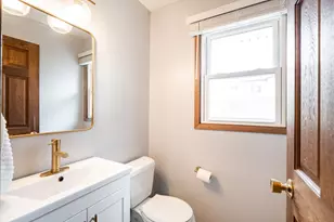 1205 Ayrshire Ln, Waukesha, WI 53186 - Photo 13