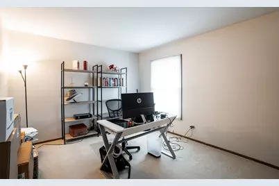 1205  Ayrshire Ln, Waukesha, WI 53186 - Photo 15