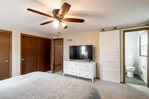 1205 Ayrshire Ln, Waukesha, WI 53186 - Photo 17