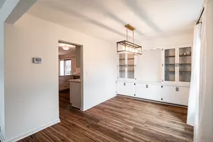 1205 Ayrshire Ln, Waukesha, WI 53186 - Photo 7