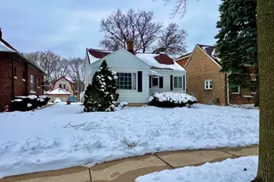 160 W Crawford Ave, Milwaukee, WI 53207 - Photo 25