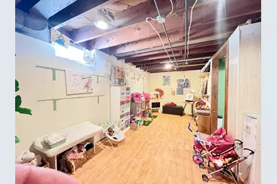 160 W Crawford Ave, Milwaukee, WI 53207 - Photo 23