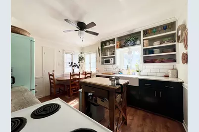 160 W Crawford Ave, Milwaukee, WI 53207 - Photo 7