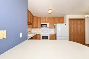 W169S7609 Gregory Dr, Muskego, WI 53150 - Photo 11