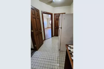 7547  22nd Ave, Kenosha, WI 53143 - Photo 5