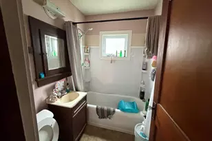 1570 S 57th St, West Allis, WI 53214 - Photo 5