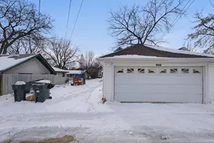 1570 S 57th St, West Allis, WI 53214 - Photo 37