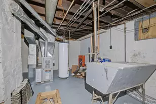 3026 S Hanson Ave, Milwaukee, WI 53207 - Photo 15