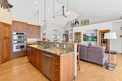 7864  Noah Ln, Wayne, WI 53090 - Photo 17