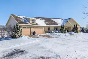 7864 Noah Ln, Wayne, WI 53090 - Photo 3