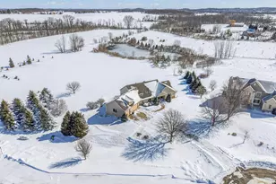 7864 Noah Ln, Wayne, WI 53090 - Photo 9