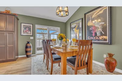 538  T-Bird Dr, Fond du Lac, WI 54935 - Photo 9