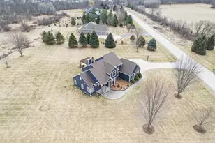 2394 Wildlife Ct, Richfield, WI 53076 - Photo 17