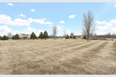 2394  Wildlife Ct, Richfield, WI 53076 - Photo 7