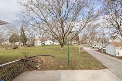 200 S Greenfield Ave, Waukesha, WI 53186 - Photo 9