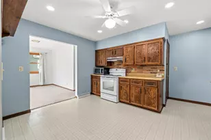 200 S Greenfield Ave, Waukesha, WI 53186 - Photo 17