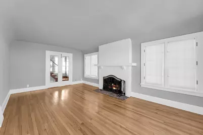 2066 S 107th St, West Allis, WI 53227 - Photo 15