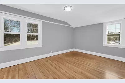 2066 S 107th St, West Allis, WI 53227 - Photo 25