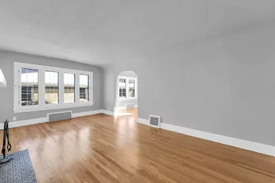 2066 S 107th St, West Allis, WI 53227 - Photo 17