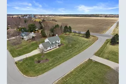 W350N6781  Baltic Pass -, Oconomowoc, WI 53066 - Photo 39