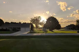 W350N6781 Baltic Pass, Oconomowoc, WI 53066 - Photo 57