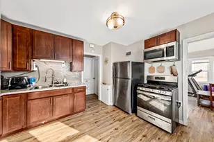 4919 N 52nd St, Milwaukee, WI 53218 - Photo 9