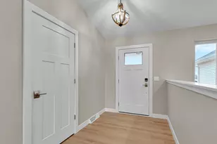 4915 Lincoln Wy, Sheboygan, WI 53083 - Photo 3