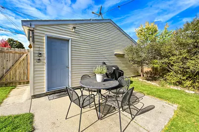 2877 S 46th St, Milwaukee, WI 53219 - Photo 37