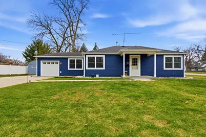 28 N Spencer St, Elkhorn, WI 53121 - Photo 1