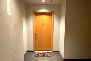 1325 N Van Buren St, Milwaukee, WI 53202 - Photo 33