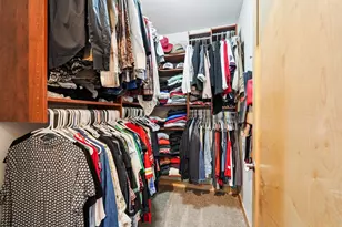 1325 N Van Buren St, Milwaukee, WI 53202 - Photo 25