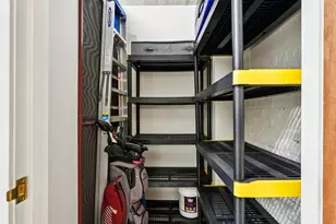 1325 N Van Buren St, Milwaukee, WI 53202 - Photo 35